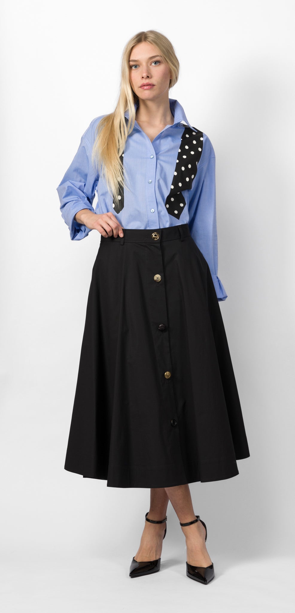 【送料&関税込】Moschino Jewel Button Nylon Blend Skirt Moschino Jewel button nylon blend skirt available on julian