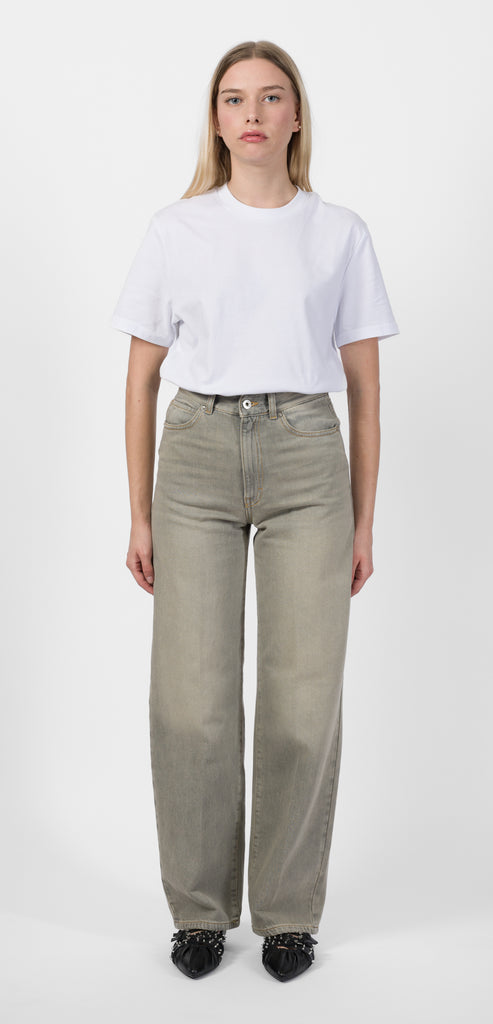 TRUE AVENUE GONNA DOJA