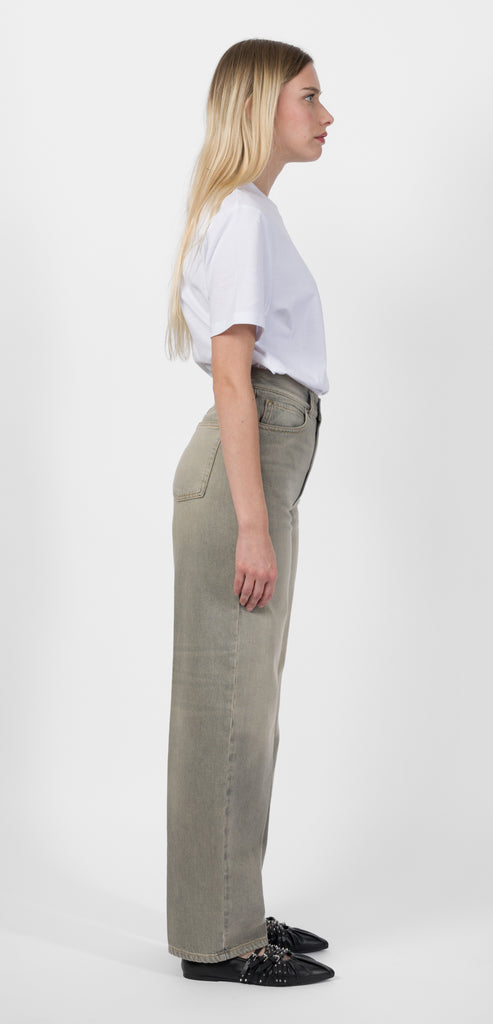 TRUE AVENUE GONNA DOJA