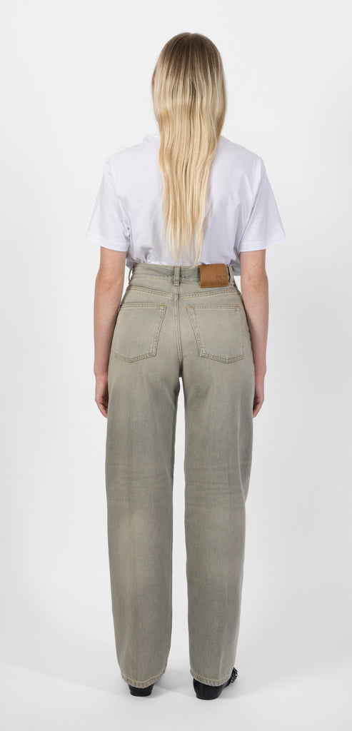 TRUE AVENUE GONNA DOJA